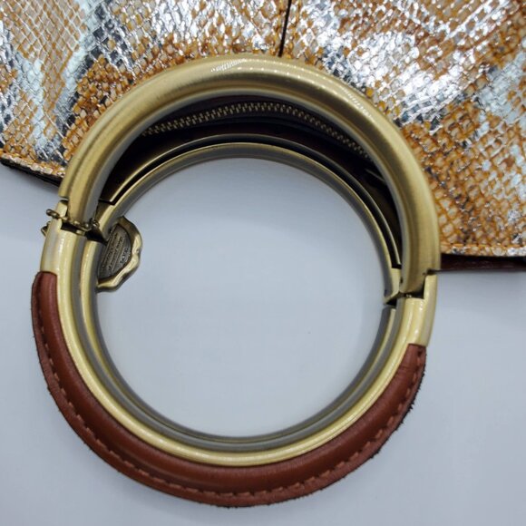 Women's Aria Shopper Metallic Spring Python - Picture 9 of 15